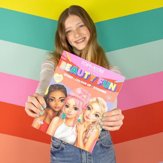 TOPModel Beauty Fun Story Colour And Sticker Book