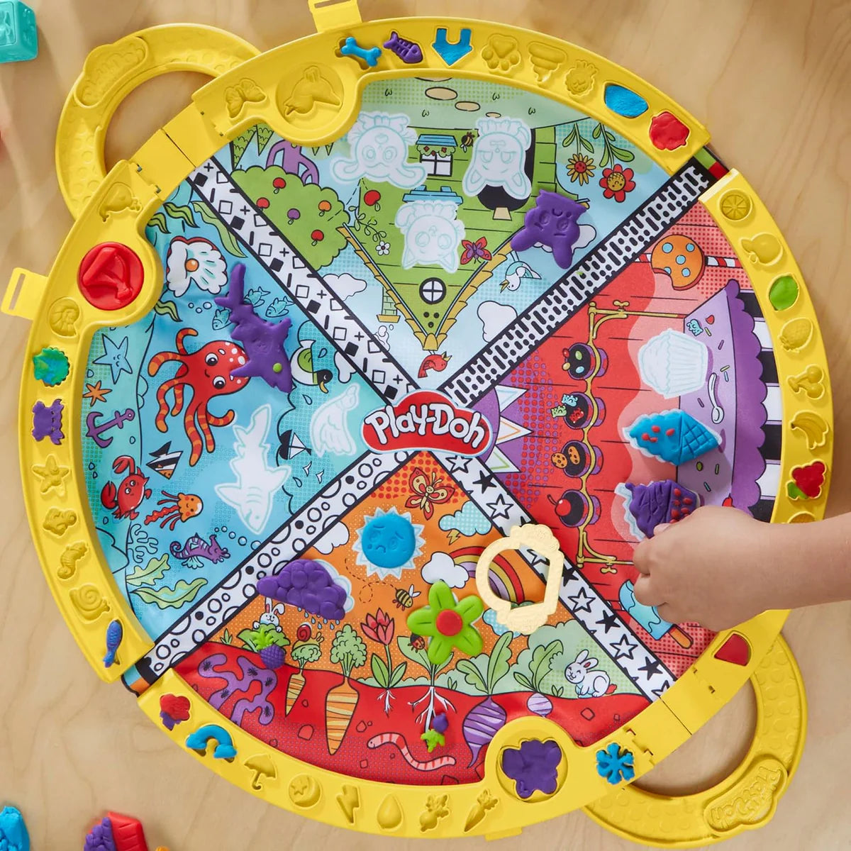 Play-Doh Starters Fold And Go Playmat Playset