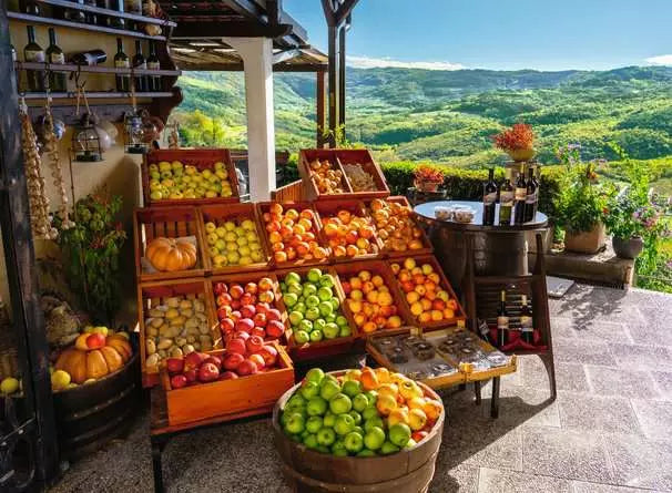 Ravensburger Fruit Market Crotia 500pc Jigsaw Puzzle