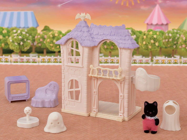 Sylvanian Families Spooky Surprise House