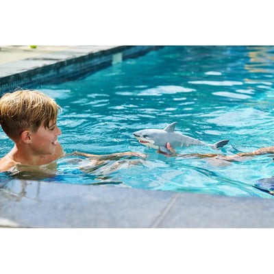 Robo Alive Great White Shark With Lights And Sounds