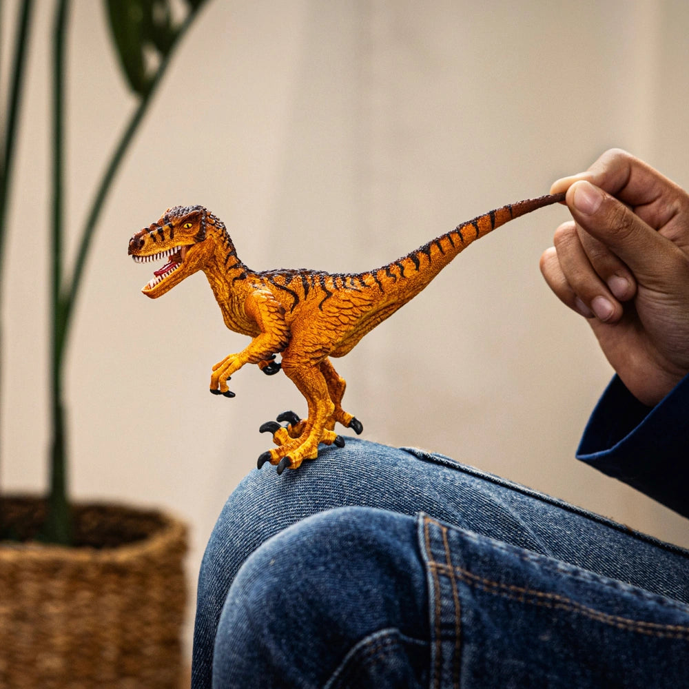 Schleich Dinosaur 15045 Velociraptor