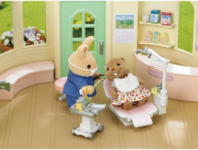 Sylvanian Families Country Dentist Set