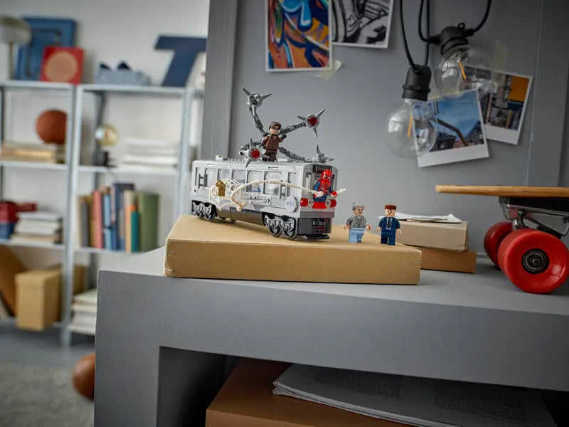 Lego Marvel 76321 SpiderMan vs Doc Ock Subway Train Scene