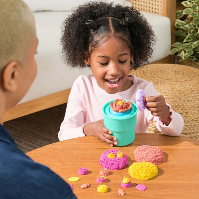 Kinetic Sand Squish Blossom Playset
