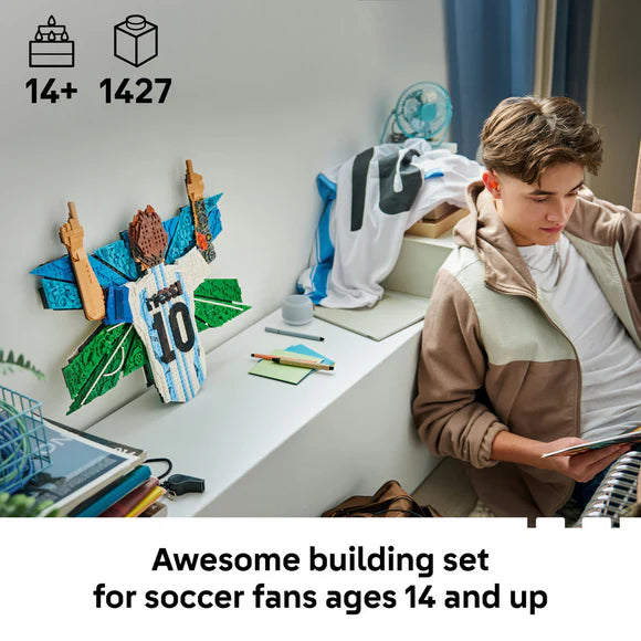 Lego Editions 43018 Celebration Lionel Messi Set