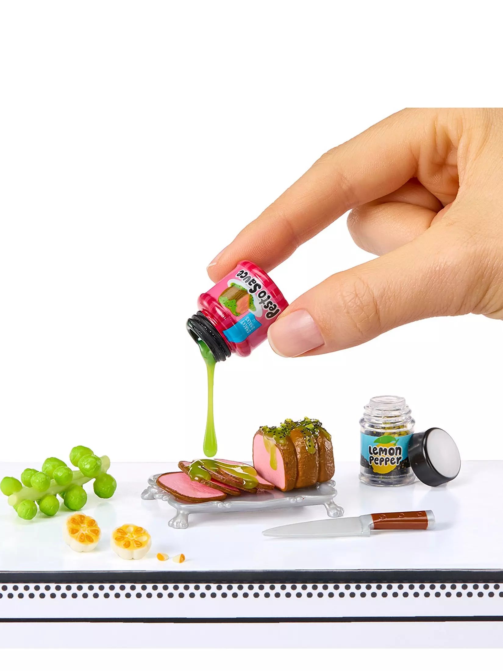 MGA's Mini Verse Make It Mini Holiday Collectable