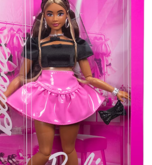 Barbie Deluxe Style Doll Brunette