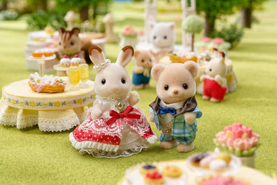 Sylvanian Families Anniversary Friends Set Freya And Theo
