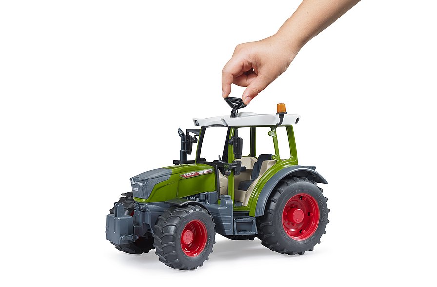 Bruder 2180 Fendt Vario 211 Tractor