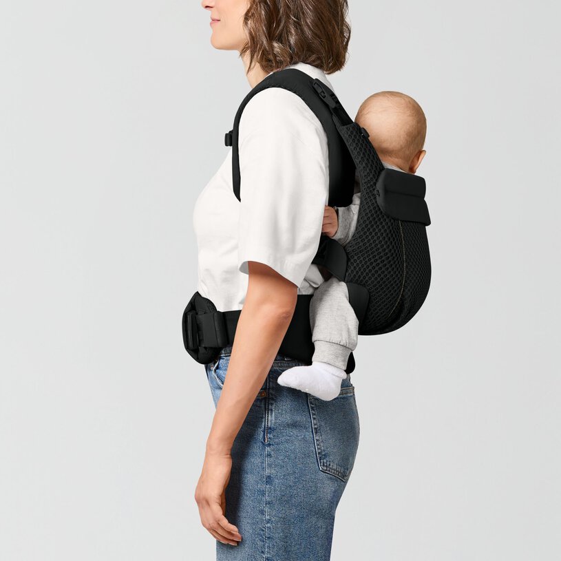 Cybex Amya Baby Carrier Magic Black