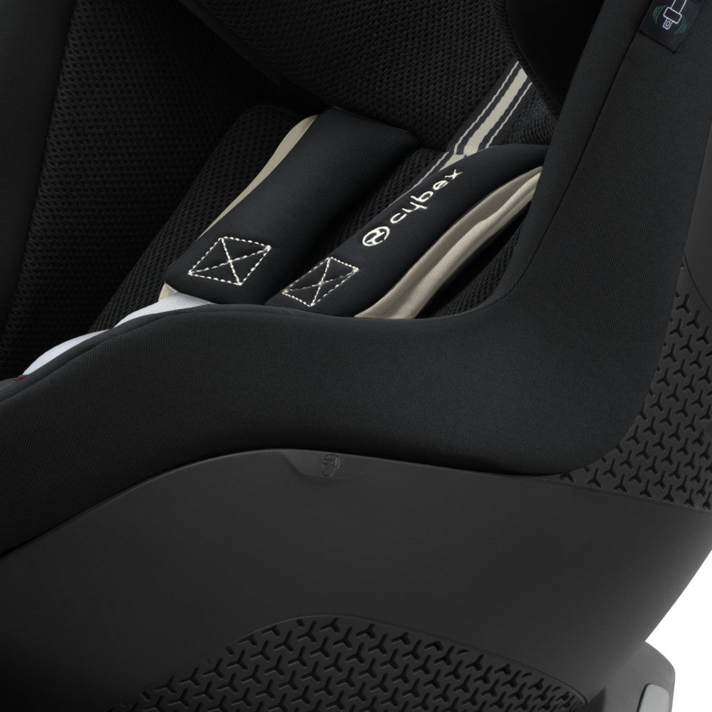 Cybex Sirona G i -Size Plus Moon Black