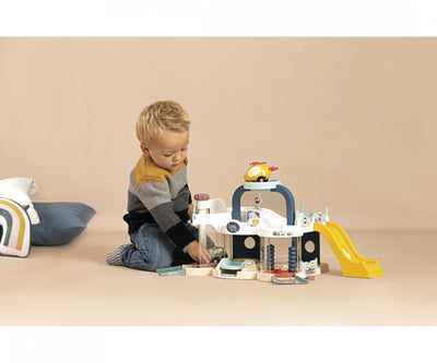 Smoby Little Smoby First Car Garage