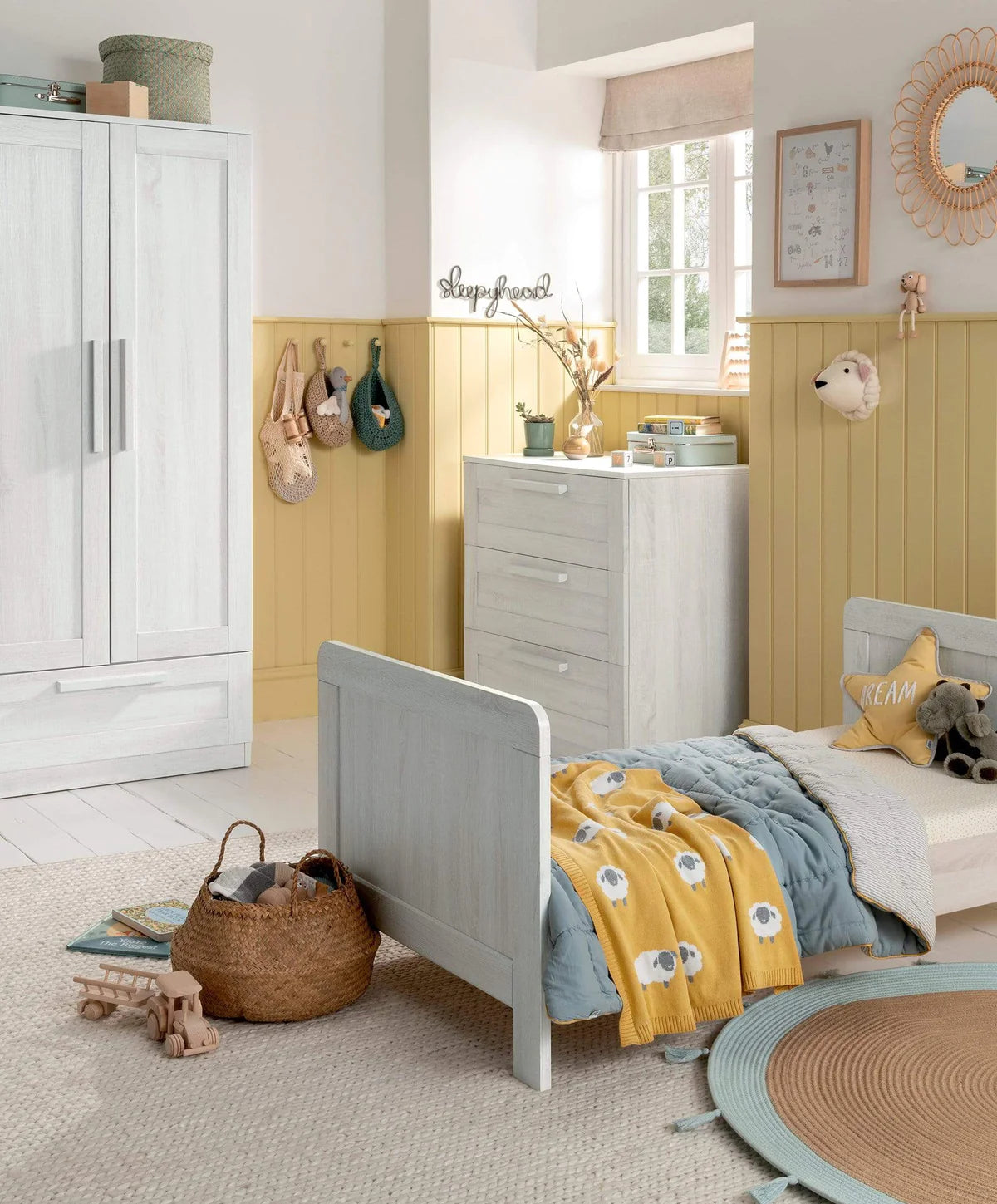 Mamas And Papas Atlas 3 Piece Cot Bed With Dresser And Wardrobe Furniture Set Nimbus White