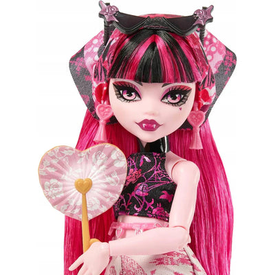 Monster High Skulltimate Secrets Draculaura Oasis Doll
