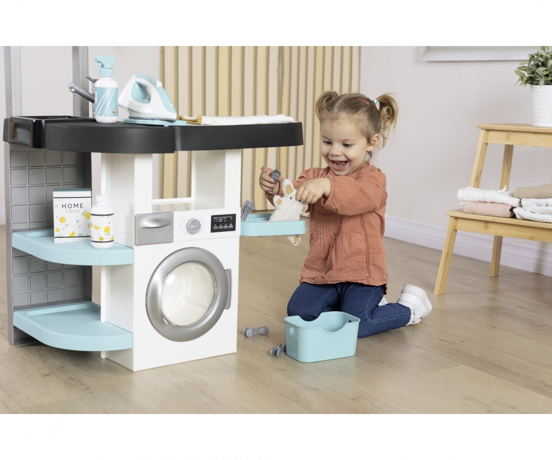 Smoby Rowenta Wash And Clean laundry