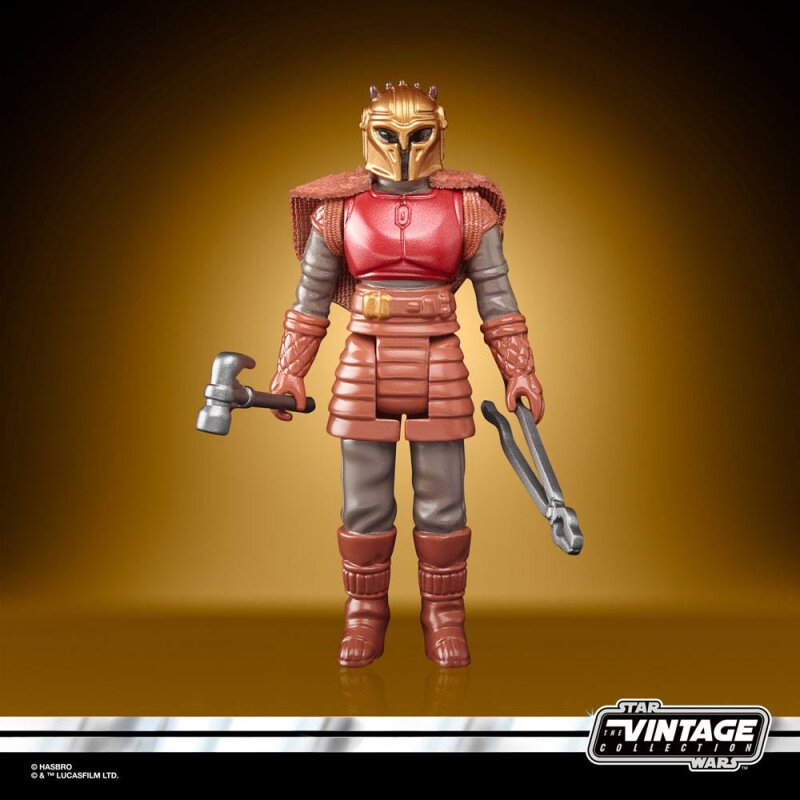 Star Wars The Mandalorian 10cm Retro Figure The Armorer