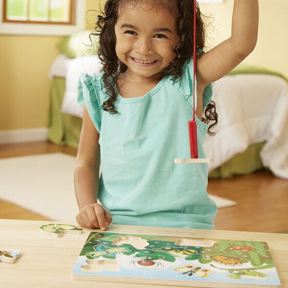 Melissa & Doug Magnetic Wooden Bug Catching Game