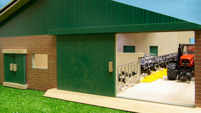 Kids Globe 0495 - Wooden Cattle Shed with Milking Parlour