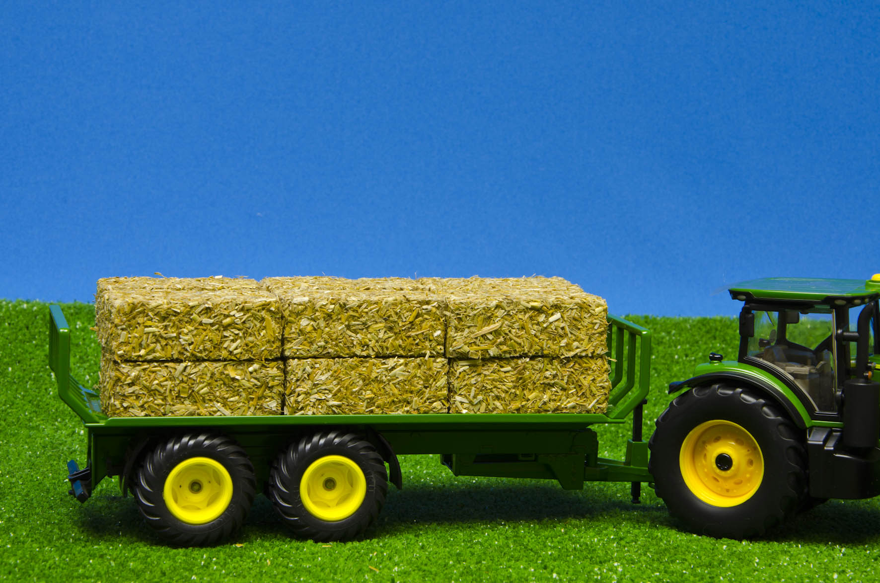 Kids Globe Square Bales 1:32