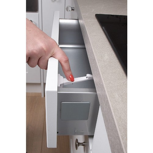 Clippasafe 2 Drawer & Cupboard Spring Latches #71/3