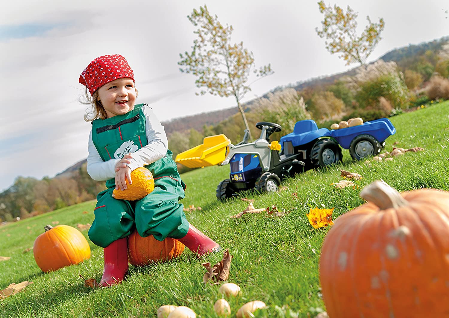 Rolly New Holland T7040 Tractor With Front Loader And Trailer