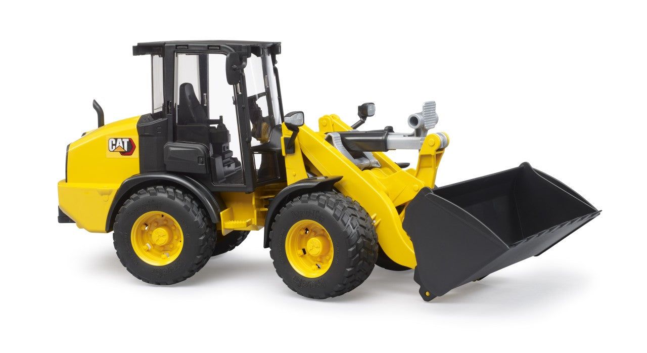 Bruder 2485 CAT Wheel Loader 1:16