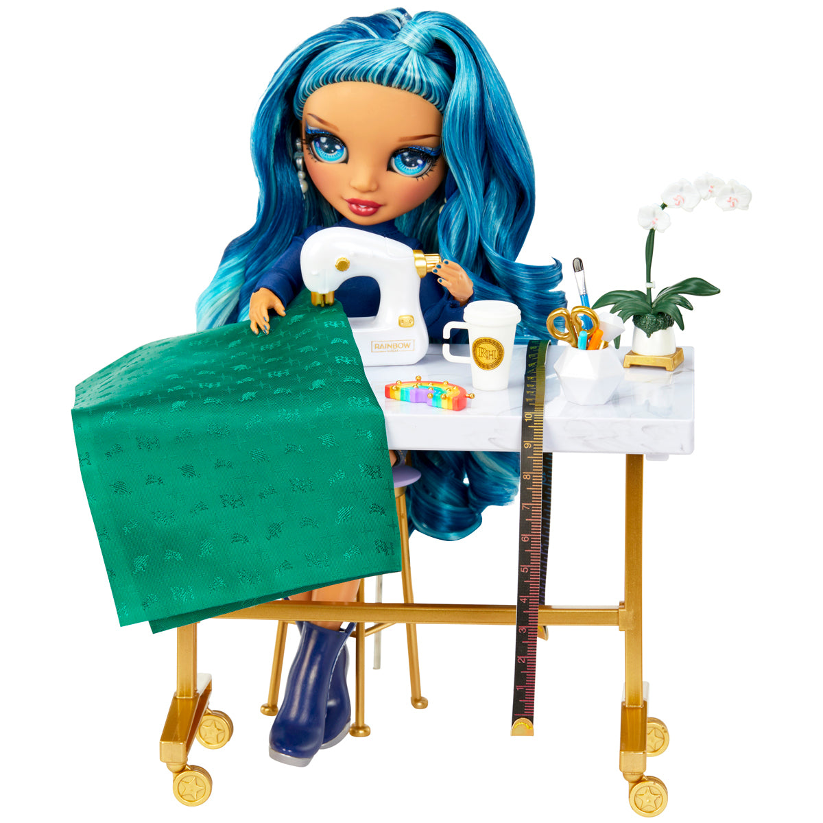 Rainbow High Dream And Design Fashion Studio Playset With Skylar Doll