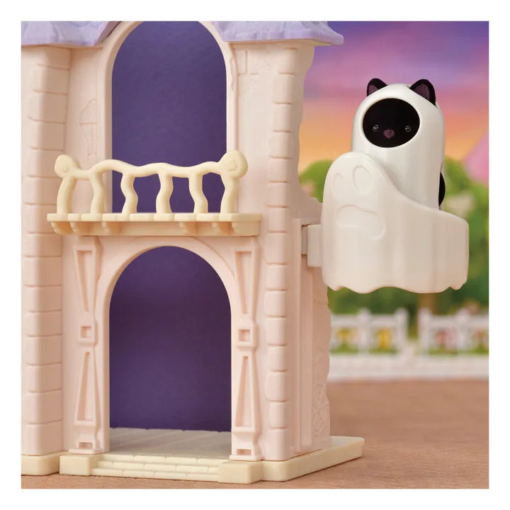 Sylvanian Families Spooky Surprise House
