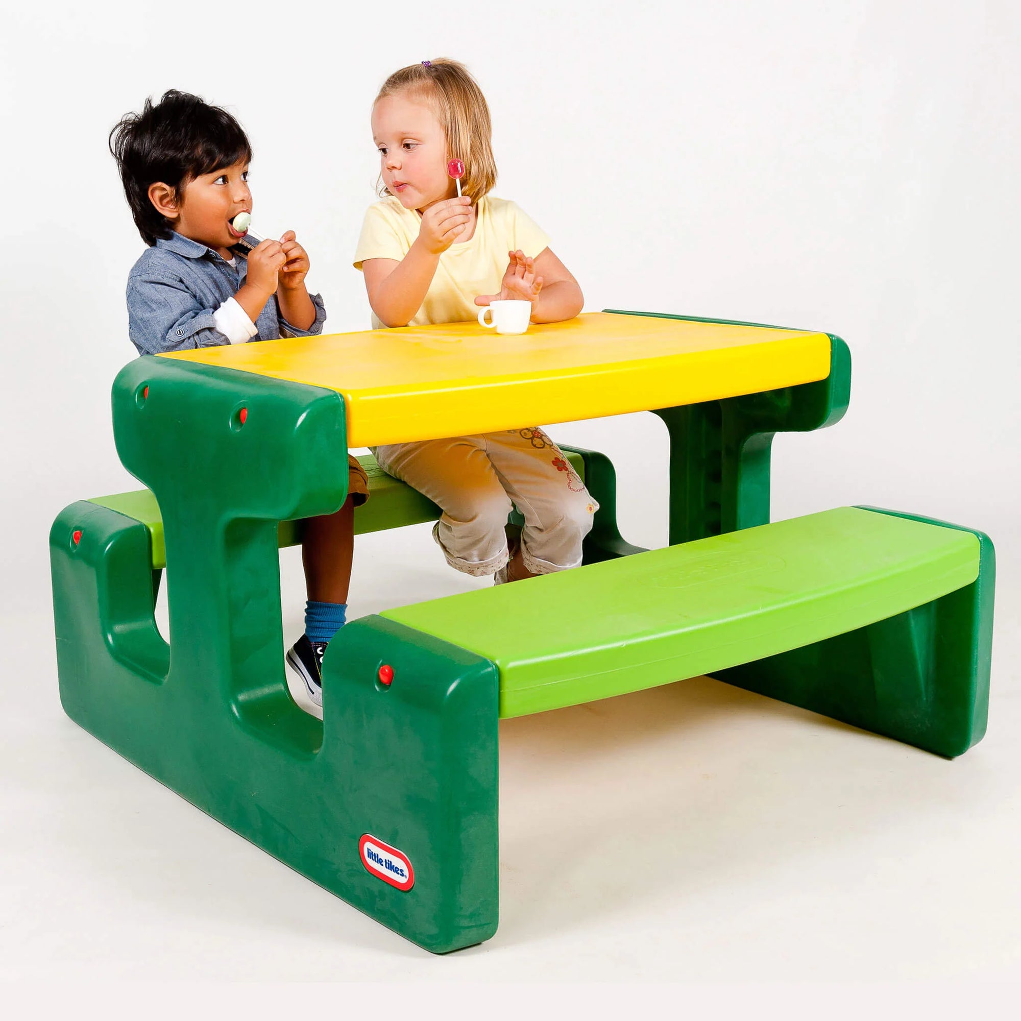 Little Tikes Large Picnic Table Evergreen