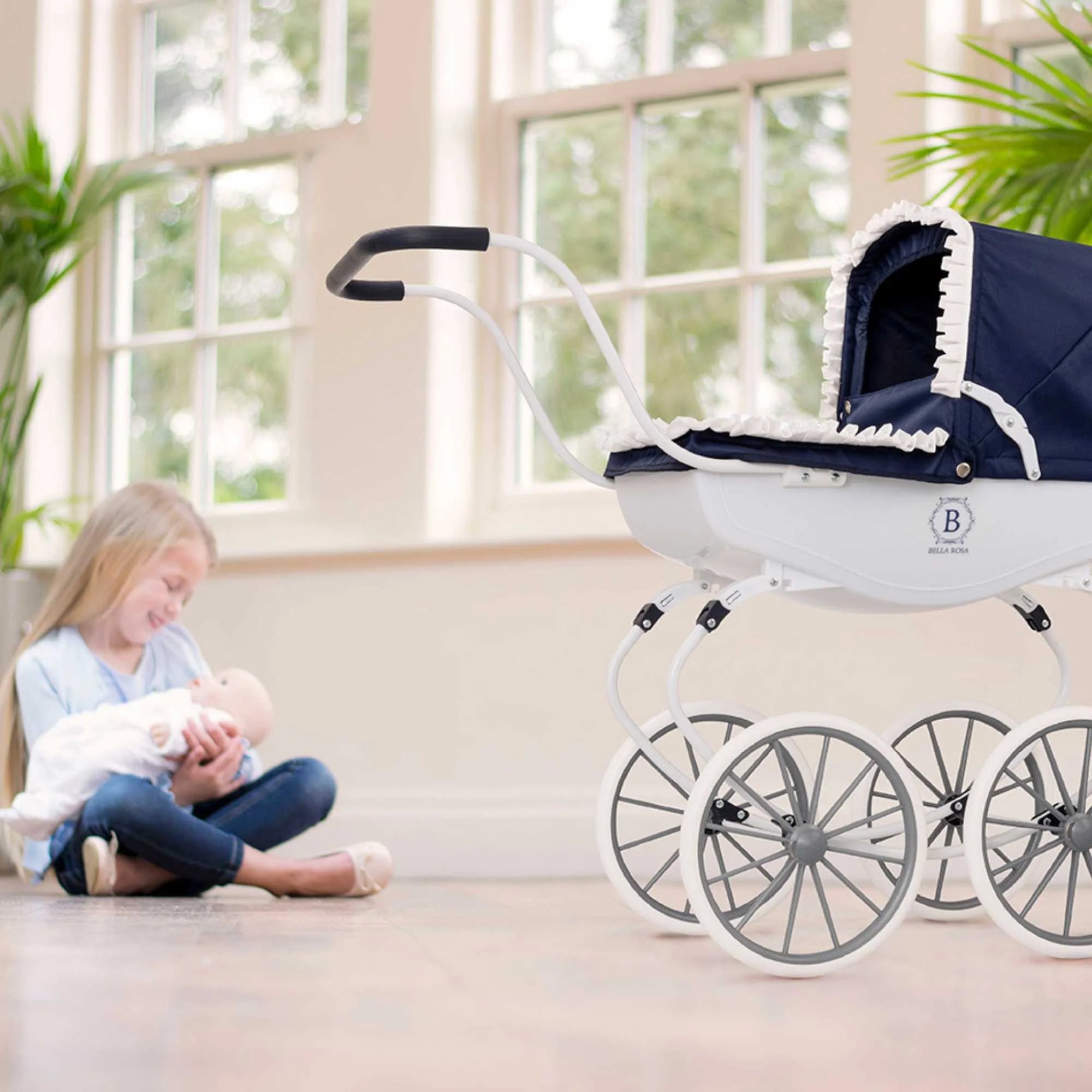 Silver cross deals dolls pram studio