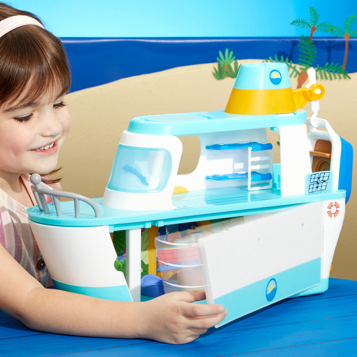 Peppa Pig  Peppa's Cruise Ship Playset