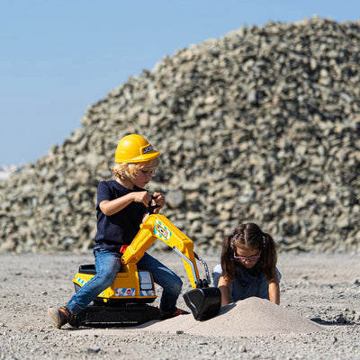 JCB Ride On Digger With Helmet 3+