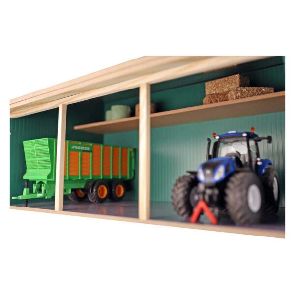 Kids Globe Farm Stable With Storage And Pasture 1:32