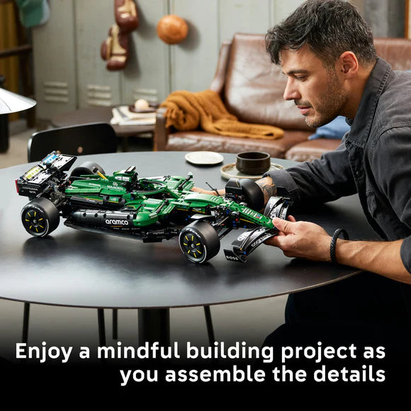Lego Technic 42240 Aston Martin Aramco AMR 25 F1 Set