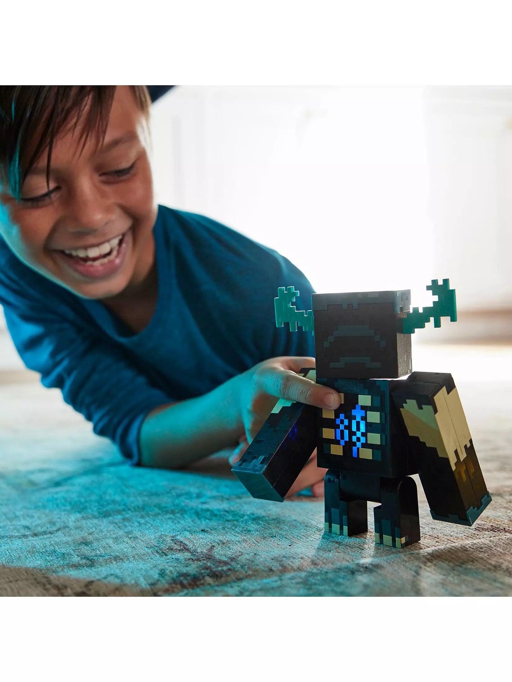 Minecraft Warden Figure With Light And Sounds