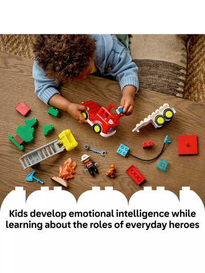 Lego Duplo 10473 Fire Engine Truck With Hose And Firefighter