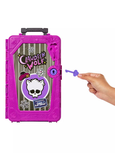 Monster High Skulltimate Secrets Destination Cabin Slaycation Clawdeen Wolf Doll