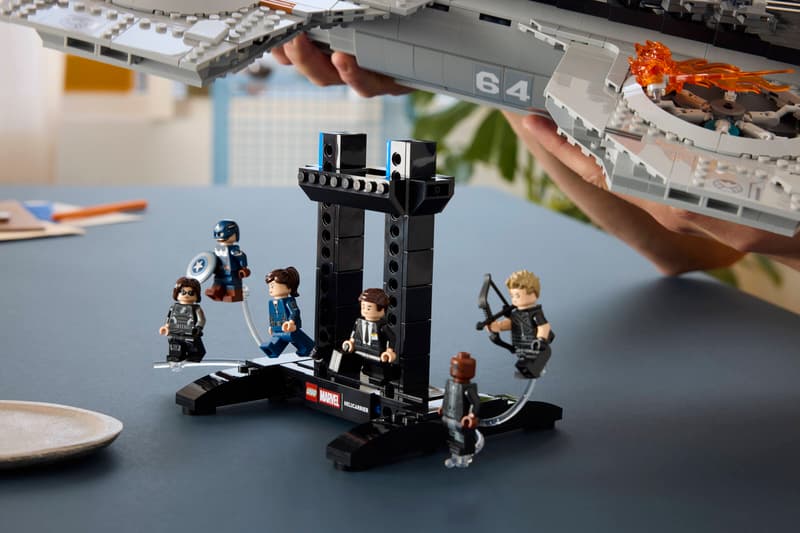 Lego Marvel 76354 SHIELD Helicarrier Set