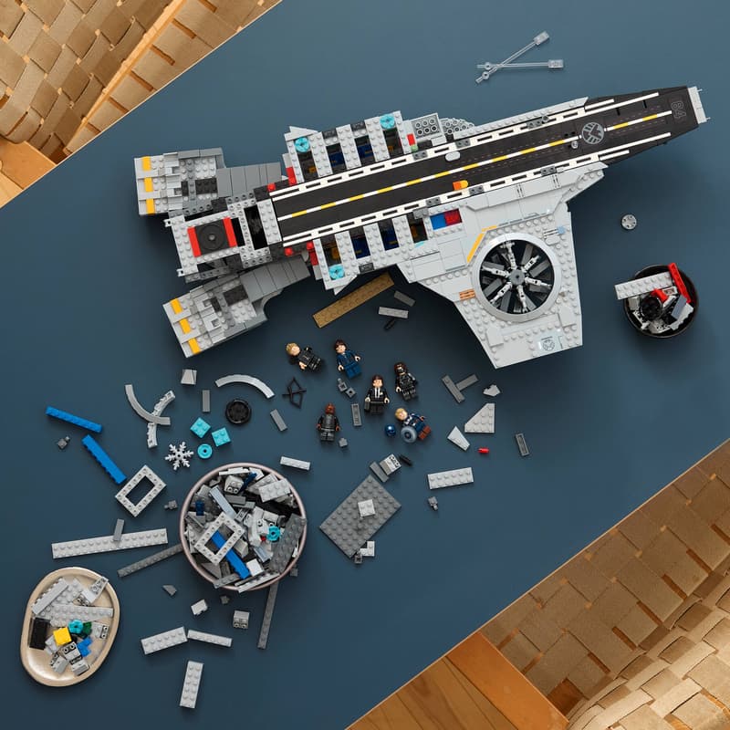 Lego Marvel 76354 SHIELD Helicarrier Set
