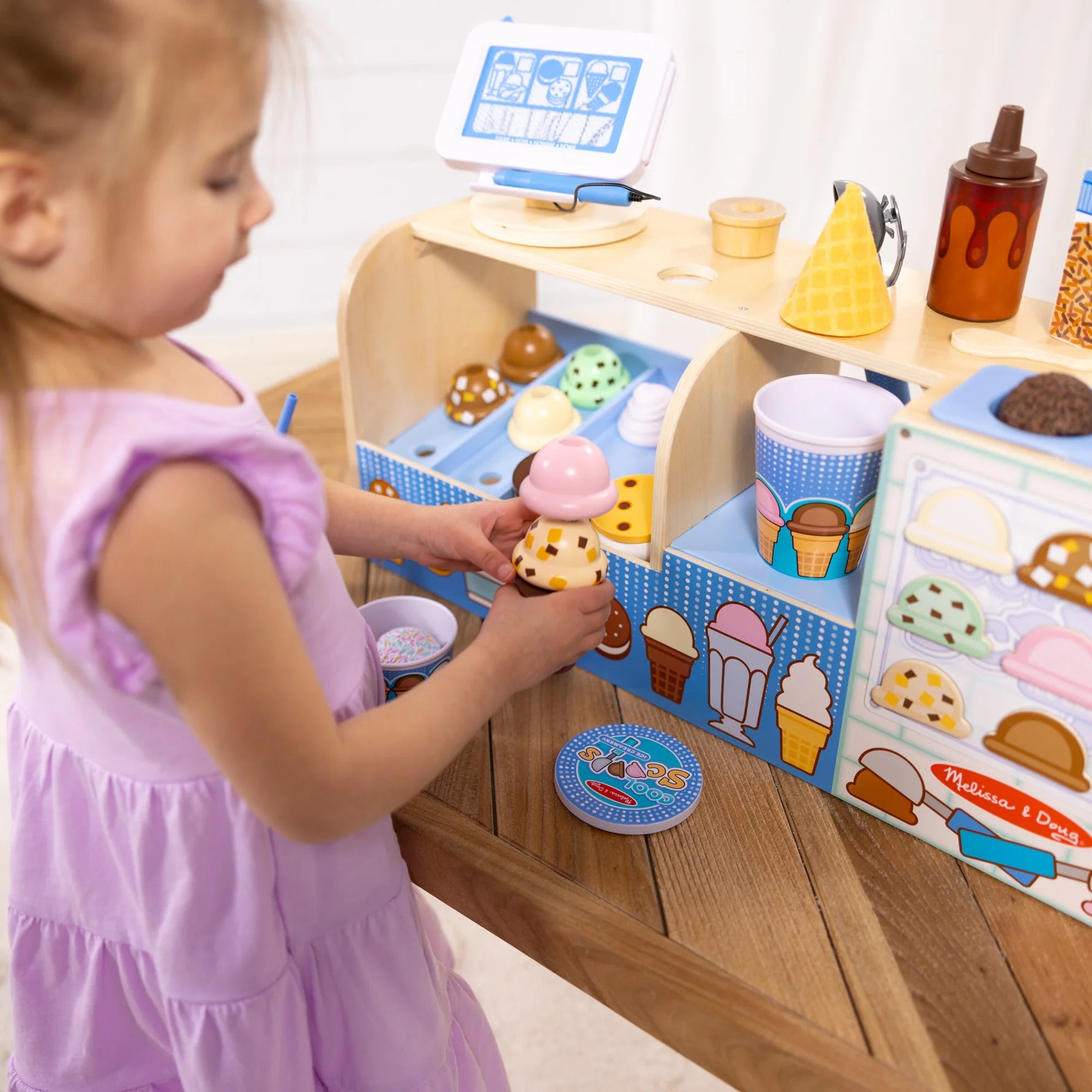 M&D Cool Scoops Ice Creamery Wooden Toy Playset