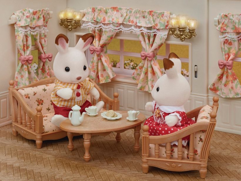 Sylvanian Families Wall Lamps And Curtains Set
