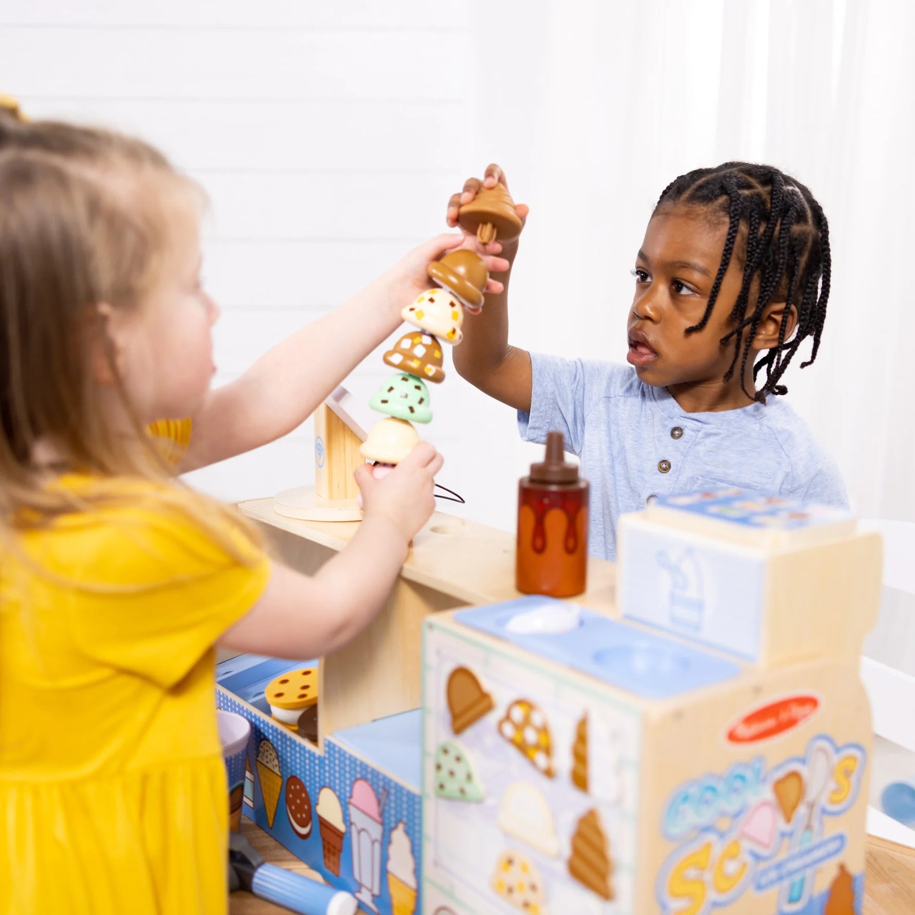 M&D Cool Scoops Ice Creamery Wooden Toy Playset