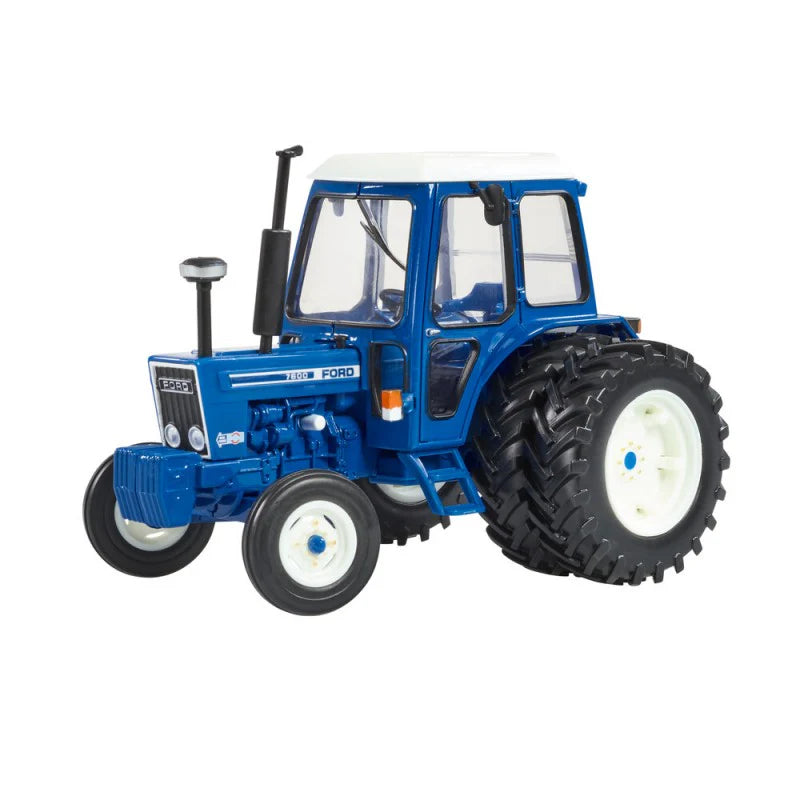 Britains Ford 7600 Tractor With Dual Tyres 1:32