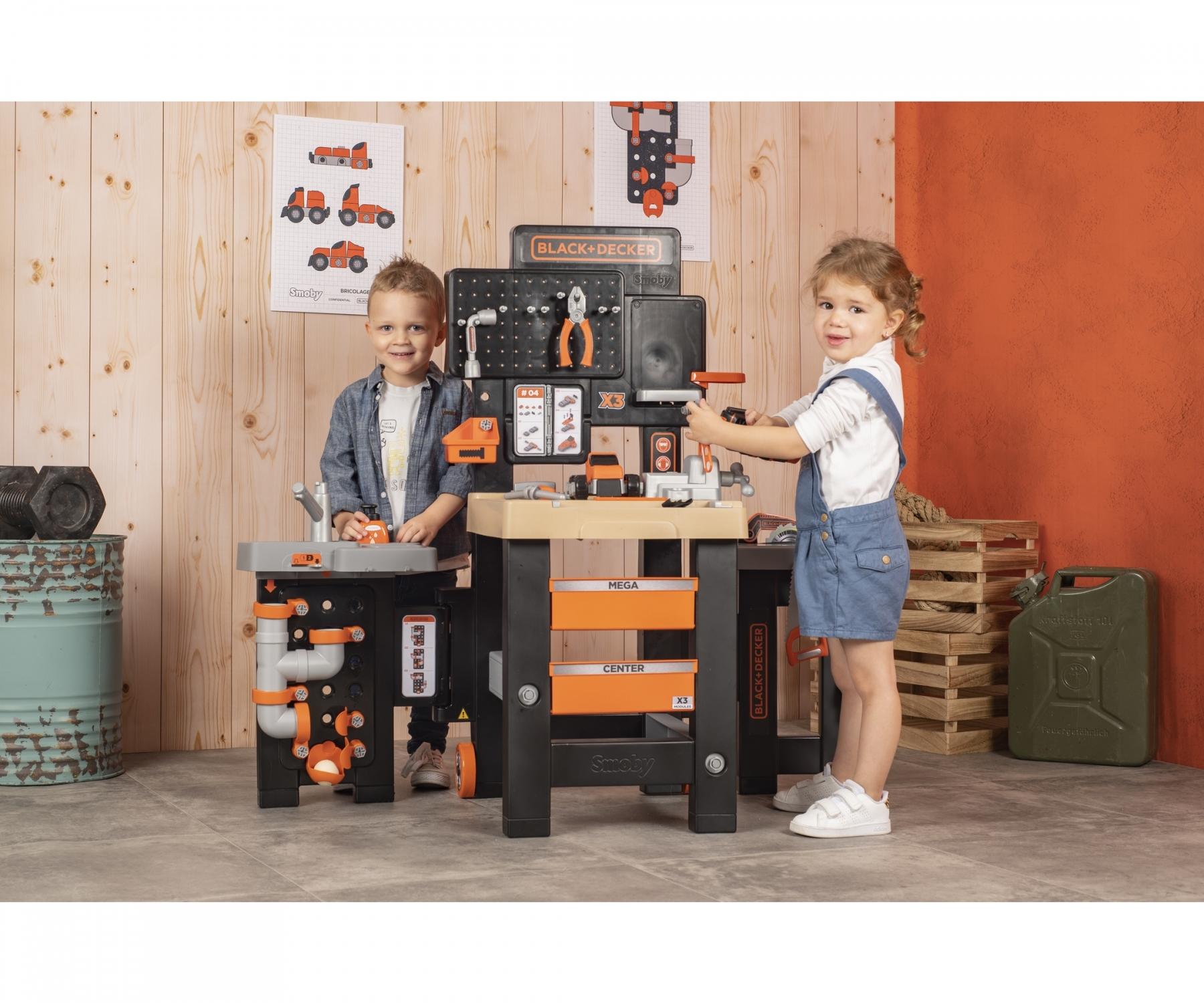 Smoby Black Decker Mega Workbench