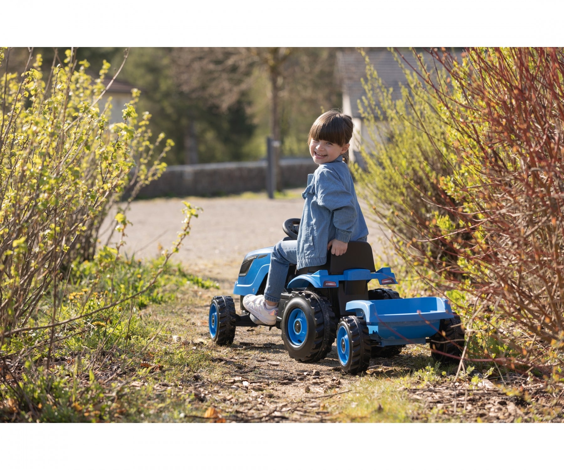 Smoby Farmer XL Tractor And Trailer Blue