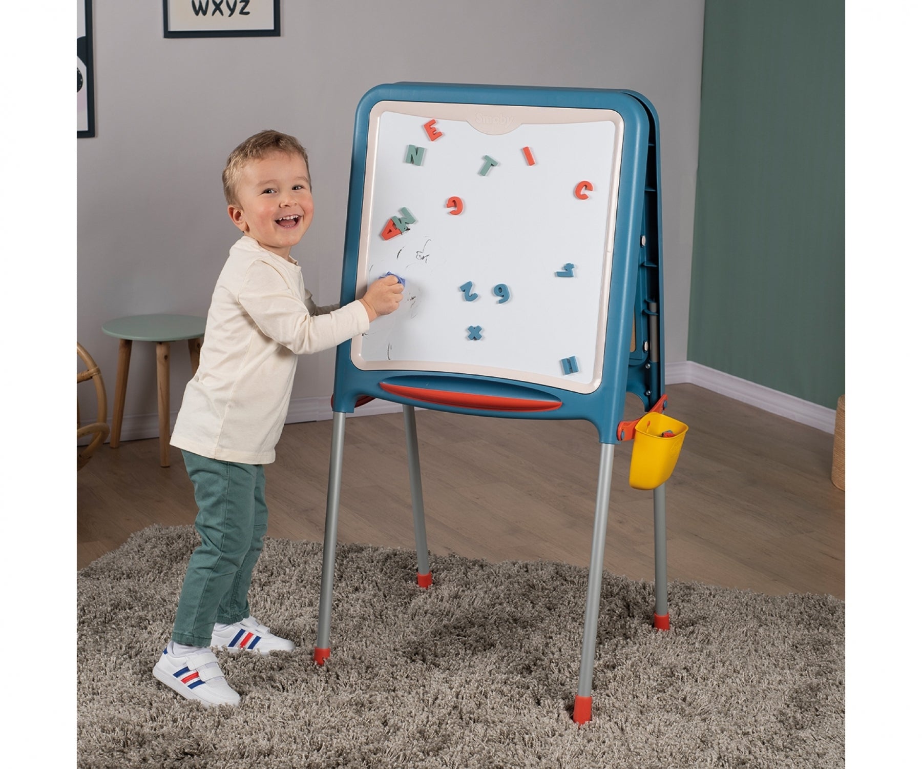 Smoby Black / White Activity Board