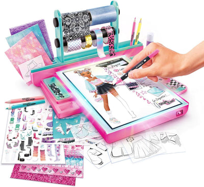 Style 4 Ever Fashion Designer Light Up Studio