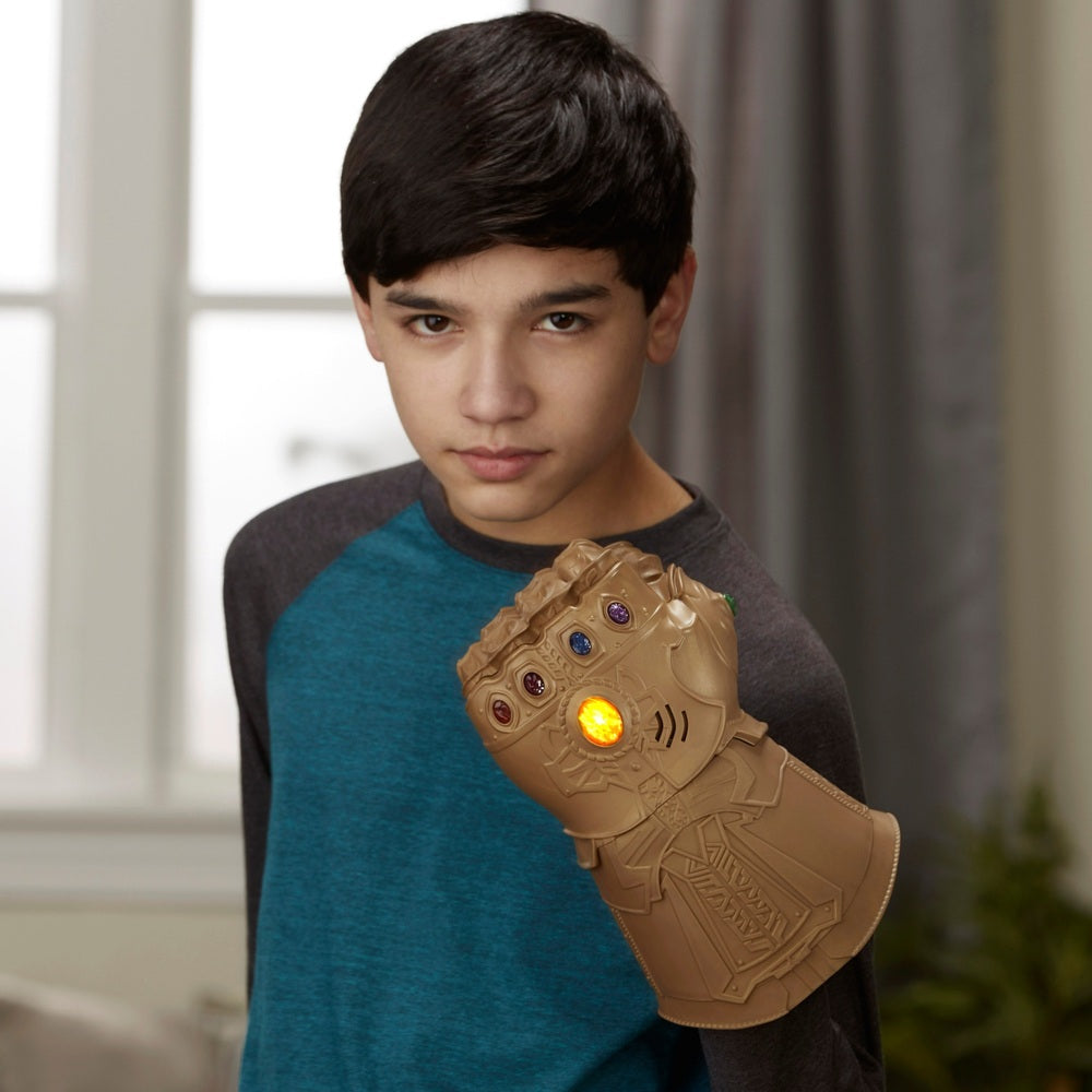 Avengers infinity sales gauntlet electronic fist