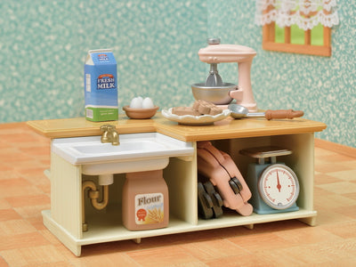 Sylvanian Families Kitchen Island Playset 15pcs